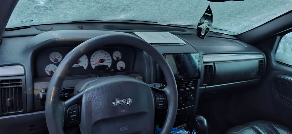 Vând jeep grand cherokee 3.1 an 2002