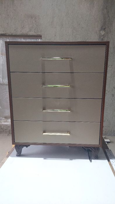 Камодлар ламинатдан