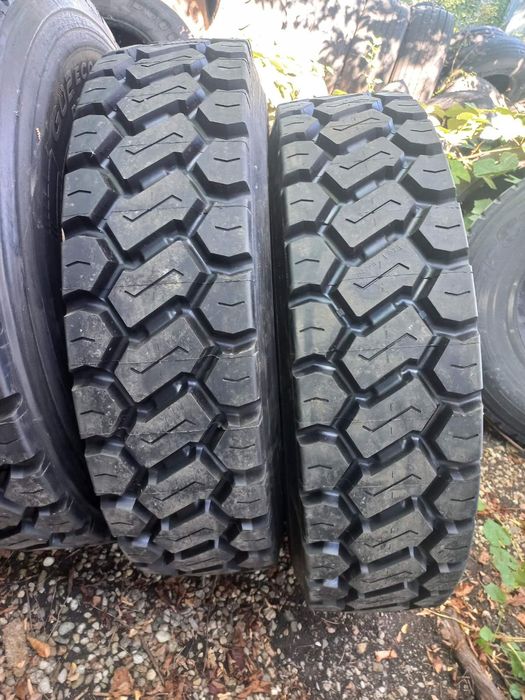 Гуми Нов Регенерат VZ 295/80/22.5 за гора,кал,тежък терен