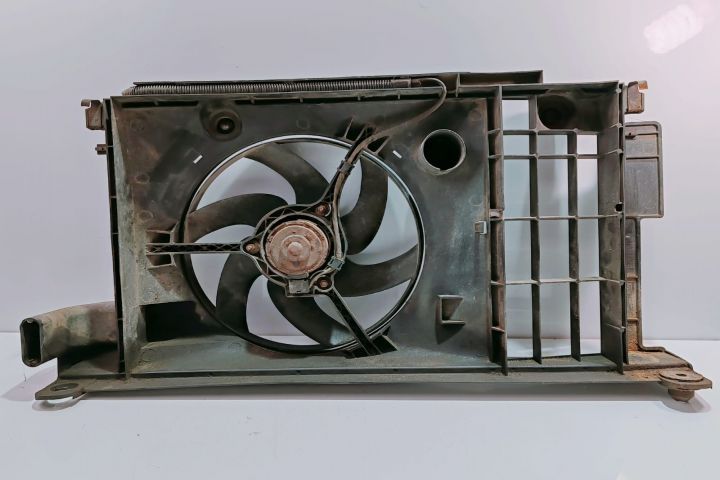 Electroventilator Racire  cu Suport 8240154D80 Peugeot 406 prima gene