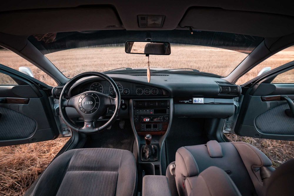 Продам Audi A6 C4 Quattro