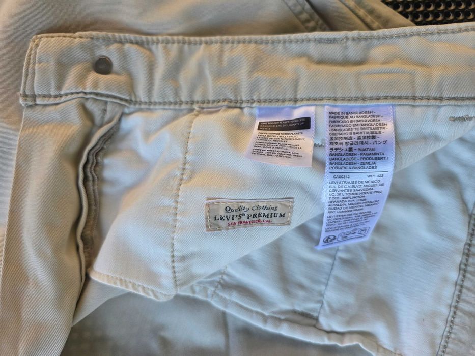 Levi's Premium Pantaloni Scurți Baggy Pleated Gri Deschis W36 – stare excelentă