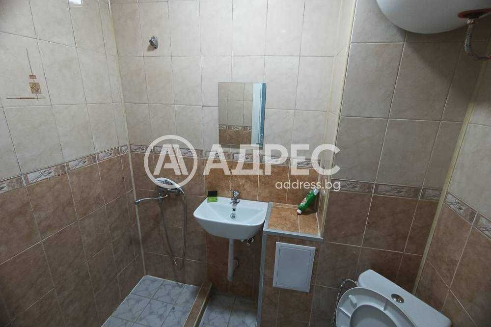 Наем двустаен апартамент до магазин "Била"!