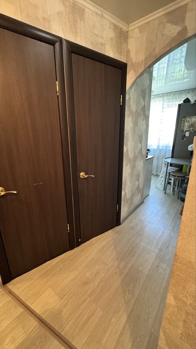 Продам квартиру трешка район океана