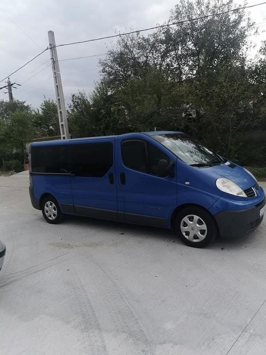 Renault trafic 8+1  2.5