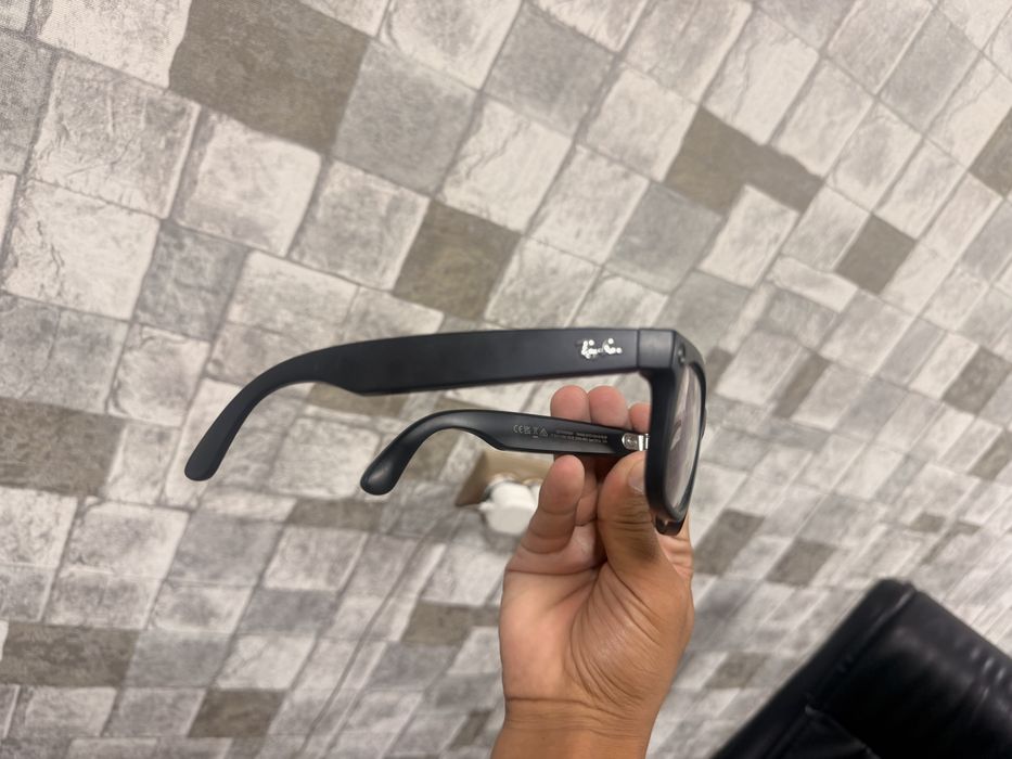 Rayban meta ochki 53 razmer sotiladi