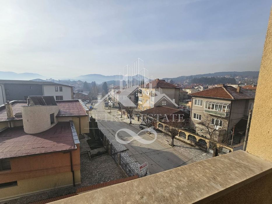 3-стаен в Пазарджик, област-гр.Велинград площ 104 цена 85000