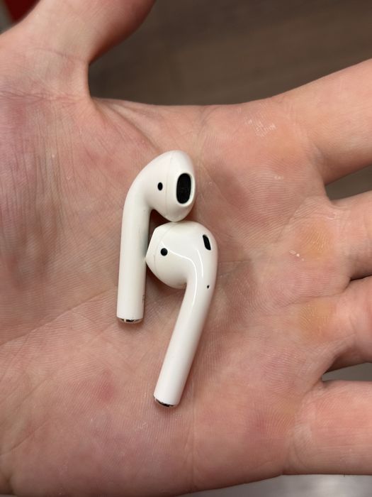 Air pods 2 (оригинал с коробкой)