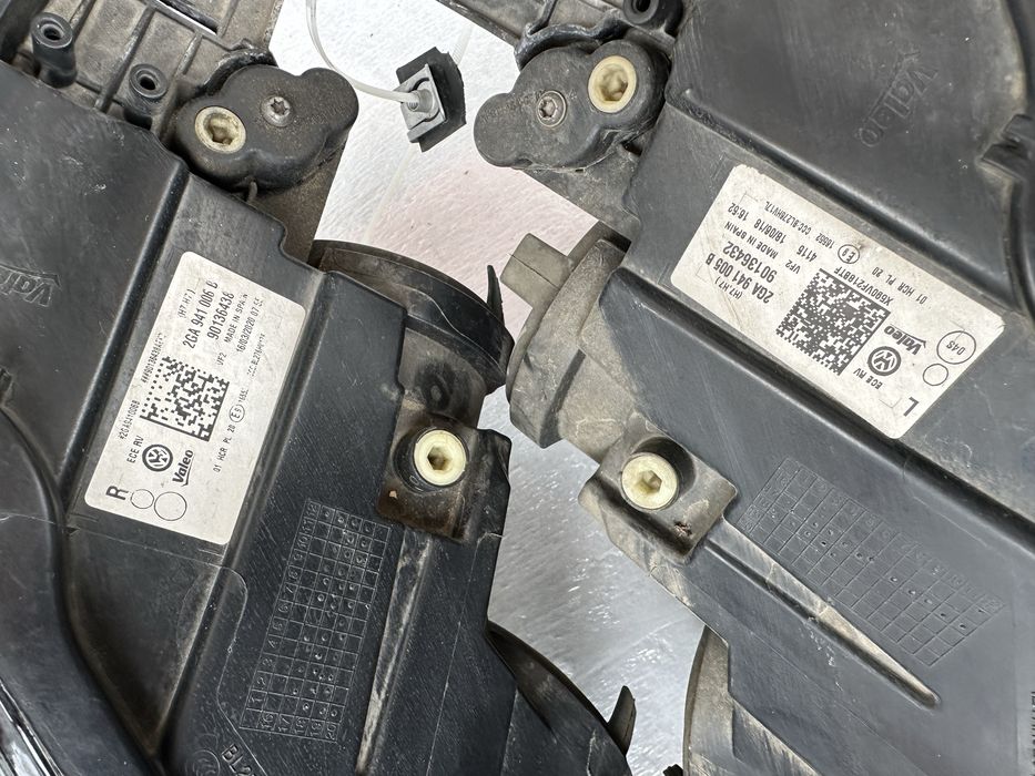 Faruri vw t roc.cod:2ga941005.b.2ga941006.b.