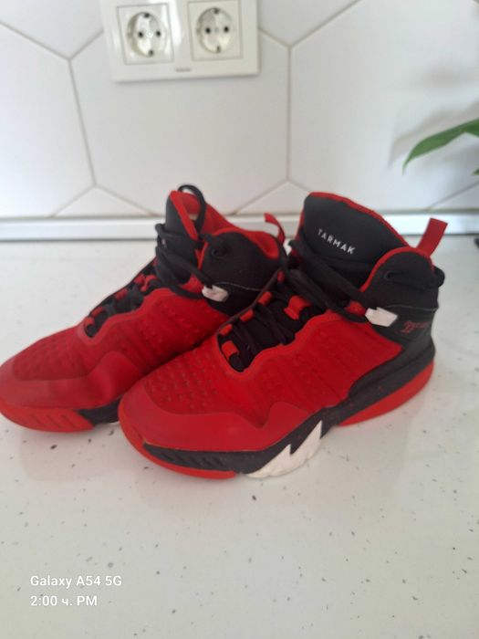 Детски баскетболни обувки Tarmak 34 номер