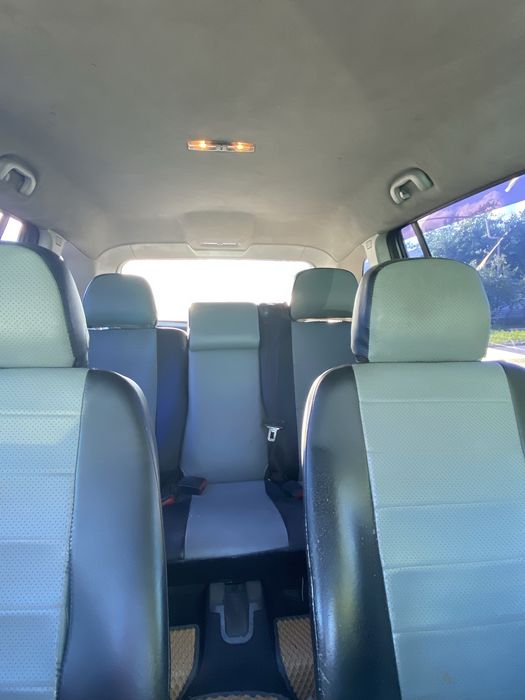 Машина Opel Zafira