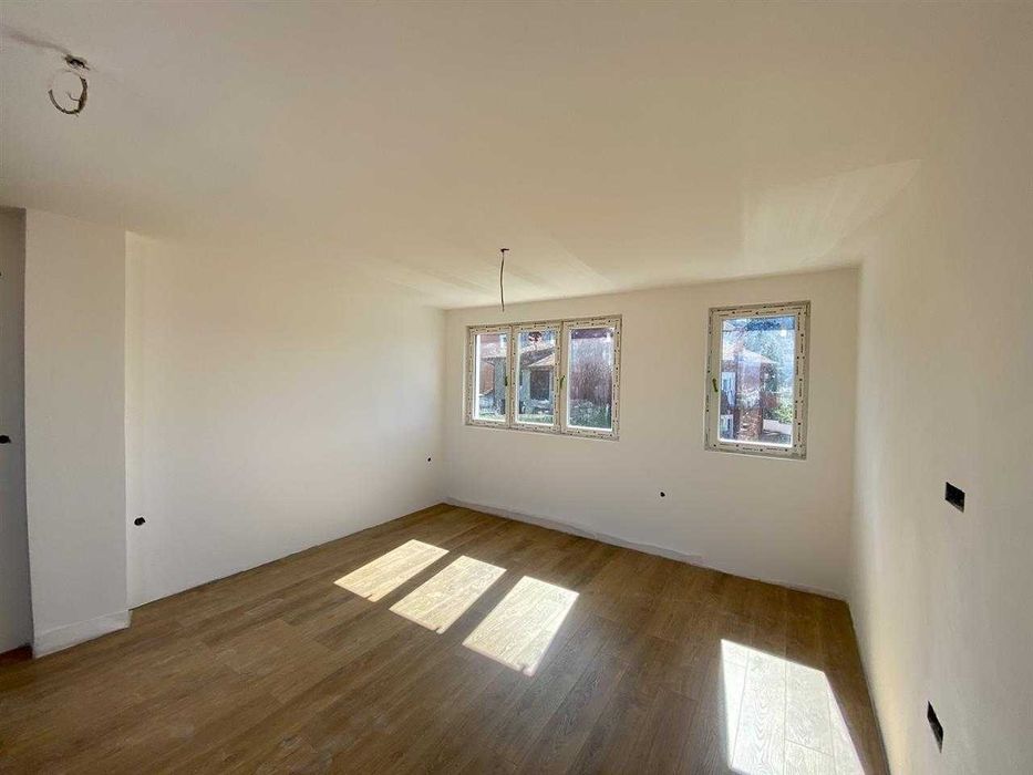 Дава се под наем Двустаен апартамент в Пловдив, Беломорски - 64 кв.м за 214.2 € - Снимка #2