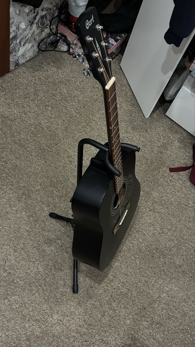 Cort Ad810 8,5/10
