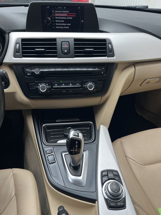 Bmw 320d 184 cp Automata full xenon piele