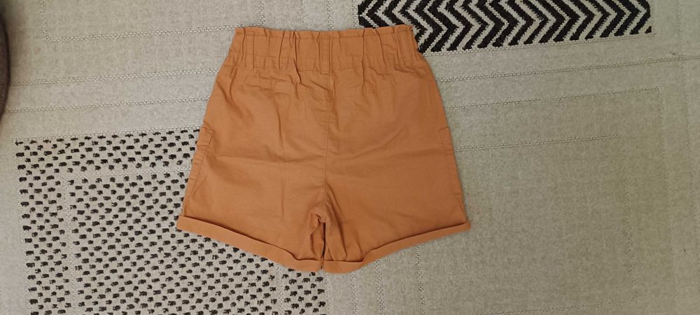 продам шорты для девочки
