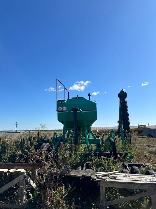 Продам посевной комплекс Кузбасс