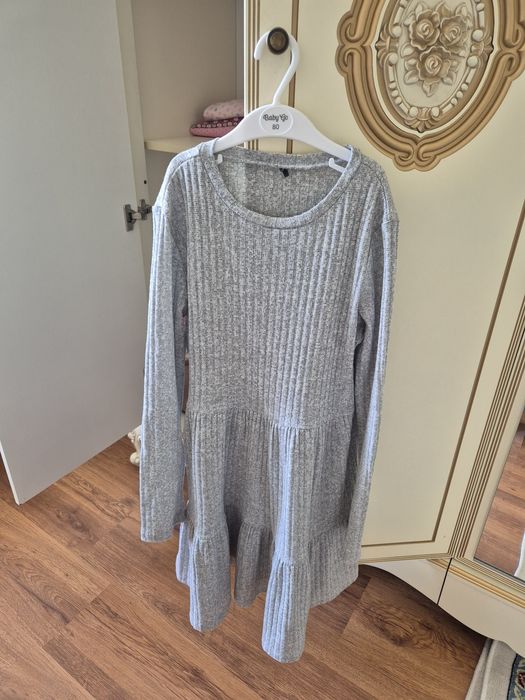 Продаётся платье