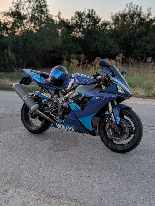 Se vinde Yamaha r1
