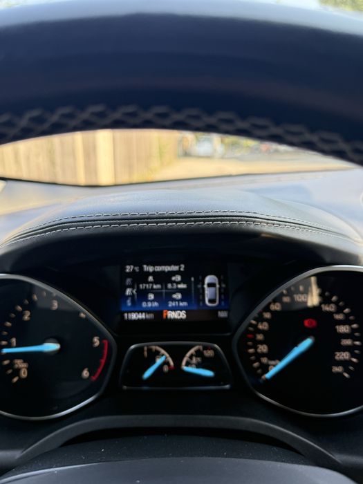 Soc. Comerciala preda leasing pentru Ford Kuga Vignale model 2018