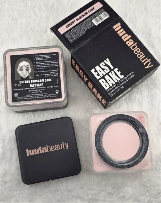 Пудра Easy bake Huda beauty