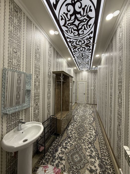 Ижарага берилади 2 хона 2- етад 22- мактаб олдида янги бозор