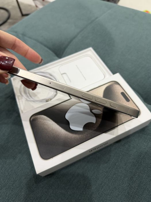 Iphone 15 pro max 256gb батерия 89%