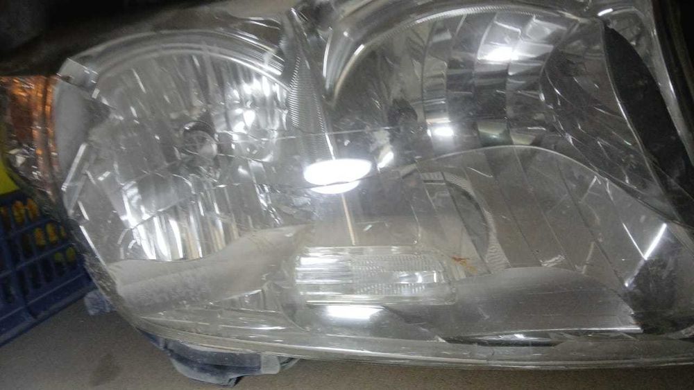 Фары Toyota land cruiser Prado 200