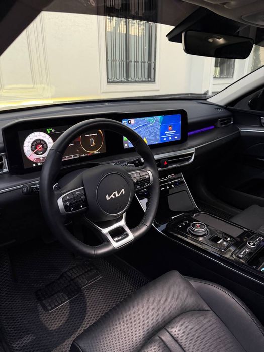Своя KIA K5  ! Цвет чёрный 2025 2л TURBO 7 я позиция а вообще 8 позиц