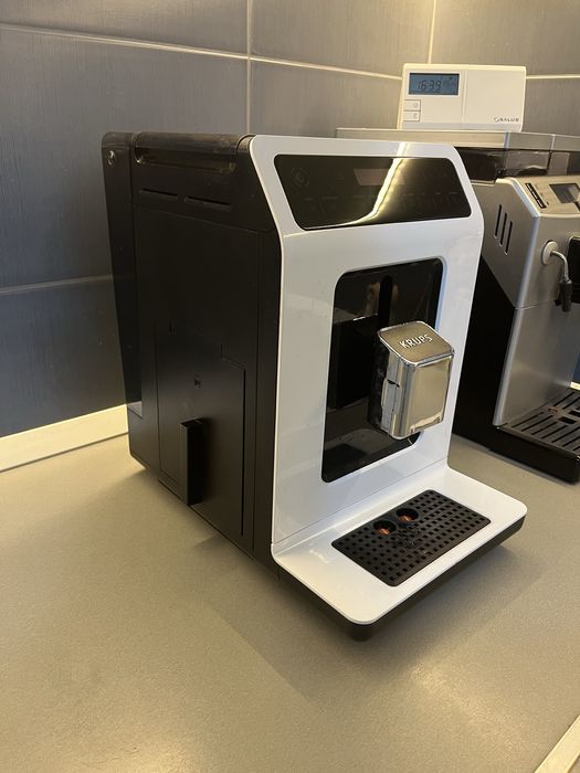 Espressor automat KRUPS Evidence EA891110, 2.3l, 1450W, 15 bar