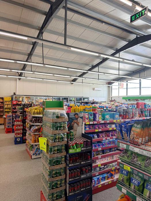 Vand spatiu comercial