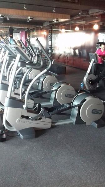 Кростренажор Technogym Synchro Excite 700 VisioWeb
