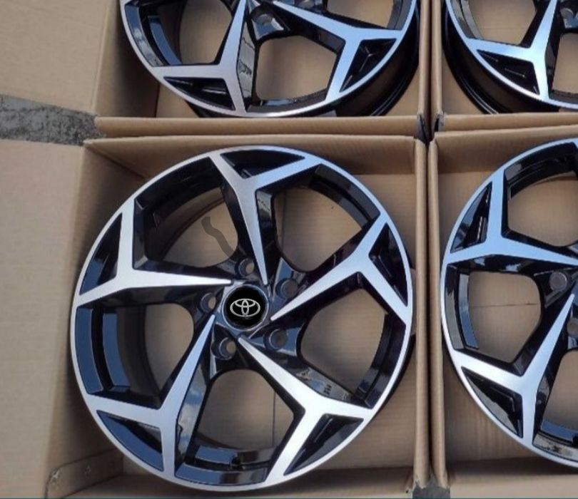 Jante 18 Toyota Avensis  Prius Yaris Verso 
Prindere 5 x 100 R18