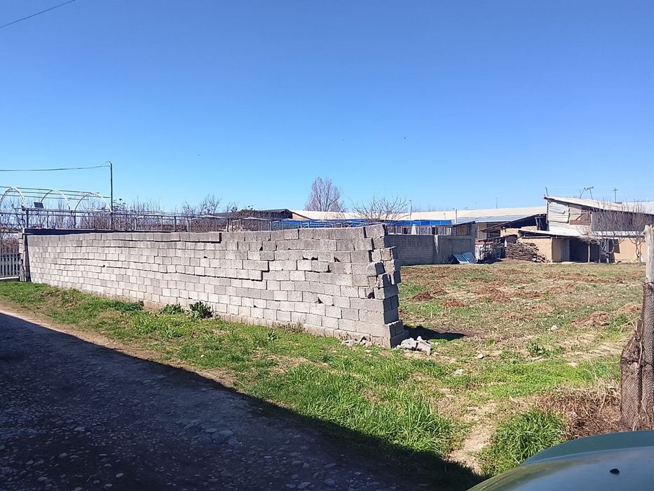 Yer sotiladi Toshkent tumanida 1.5 sotix.