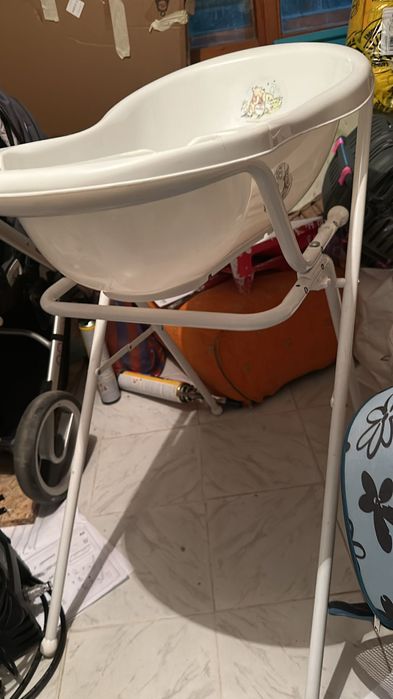 Ваничка със стойка