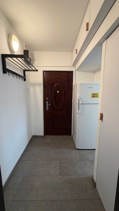 Apartament 2 camere renovat, mobilat – centrală proprie – fără comision – Craiovița Nouă – 42 m²