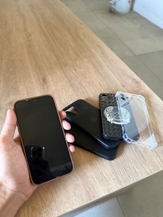 Iphone 12 в идеальном состояний