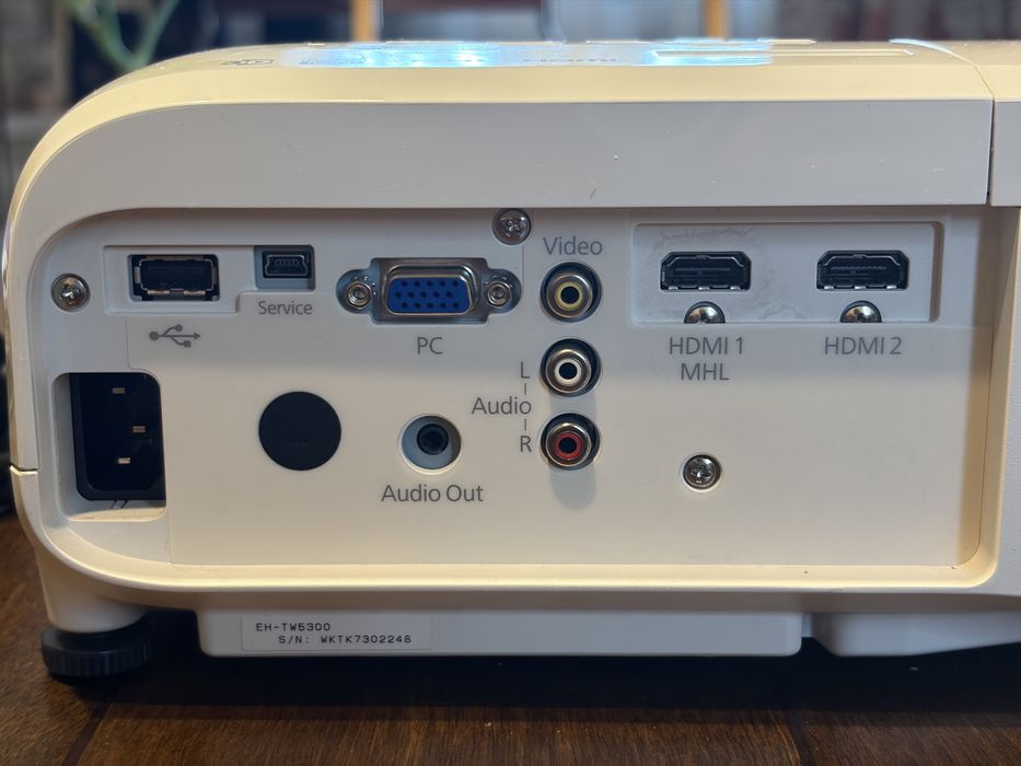 Proiector Epson EH-TW5300 Full HD 1080p – Home Cinema