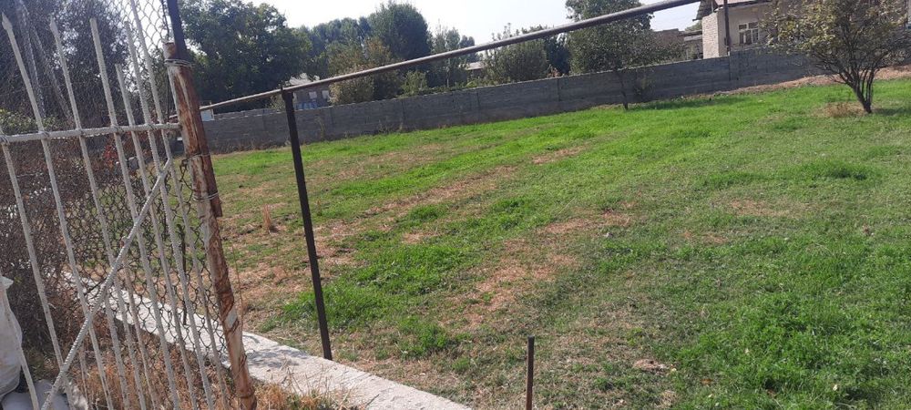 Yer sotiladi 5,4 sotuk keliwamiz. tel qiling yaxwi joyda.