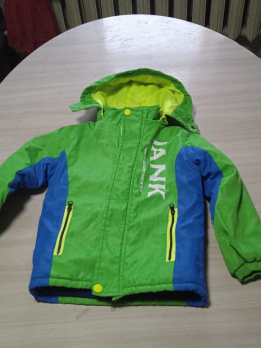 Продам куртку в отличном состоянии