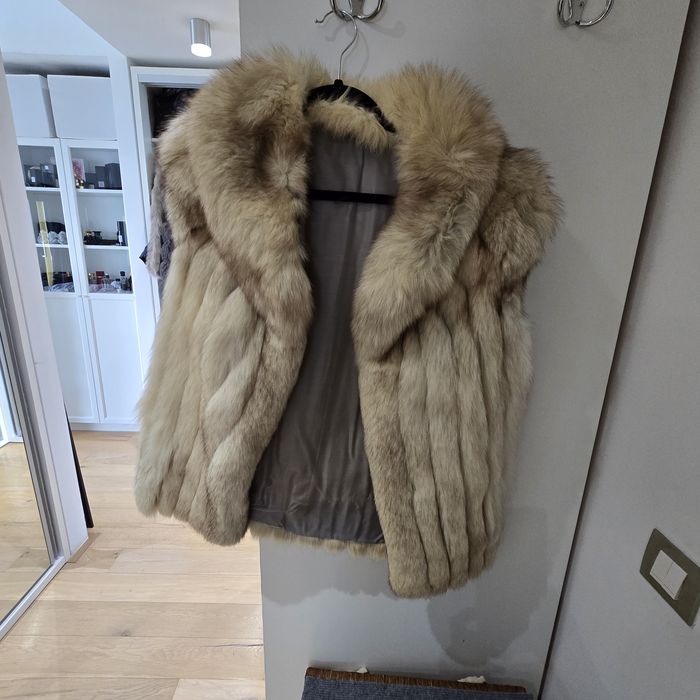 Vestă din vulpe polara