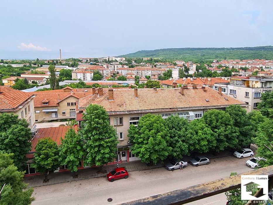 Продава се Четиристаен апартамент в Горна Оряховица - 110 кв.м за 1010 €/кв.м - Снимка #10