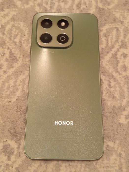 Телифон HONOR X6b