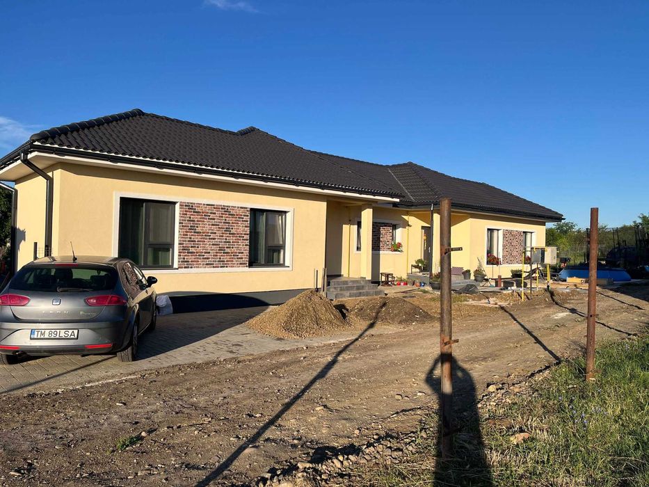 Proprietar 1/2 duplex parter. str Batrana nr 59. Pret la cheie.Oferta!