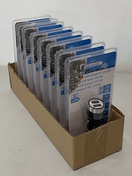 Set 8 buc, Încărcător telefon auto 12V 24V cu 2 porturi USB