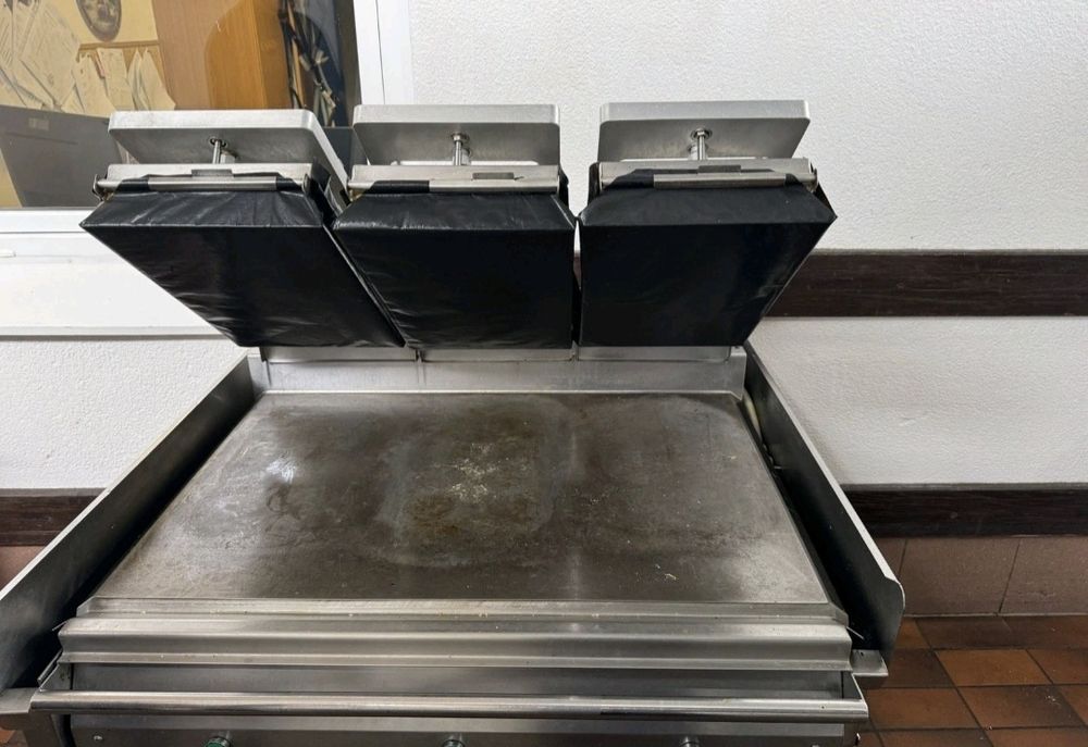 Grill-clamp burgeri , gratar?,Garland gaz