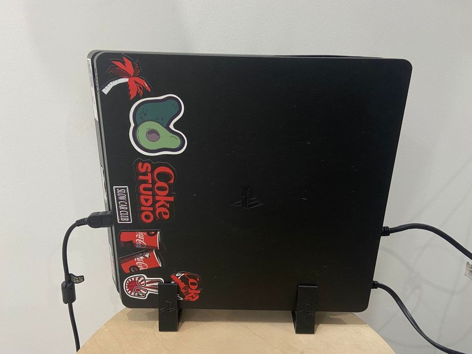 Sony PlayStation 4 slim