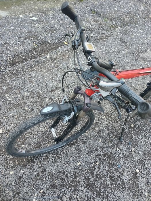 Vând bicicleta 300 lei este perfect funcțională adusa din olanda nu trimit prin curier