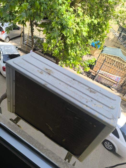 Aux 18lik kondisioner