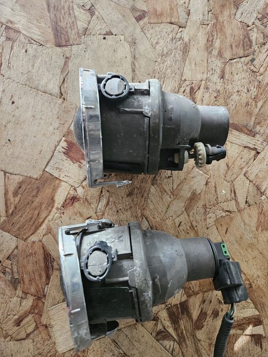 Противотуманные фары на лексус rx  400h