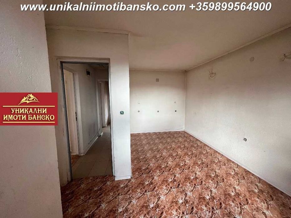 Топ локация! ДВЕ КЪЩИ ЗА ПРОДАЖБА В ГРАД БАНСКО!  Възможност за бизнес